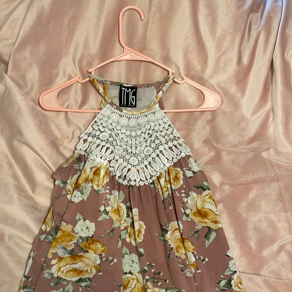 Cute pink tank top with floral print size S